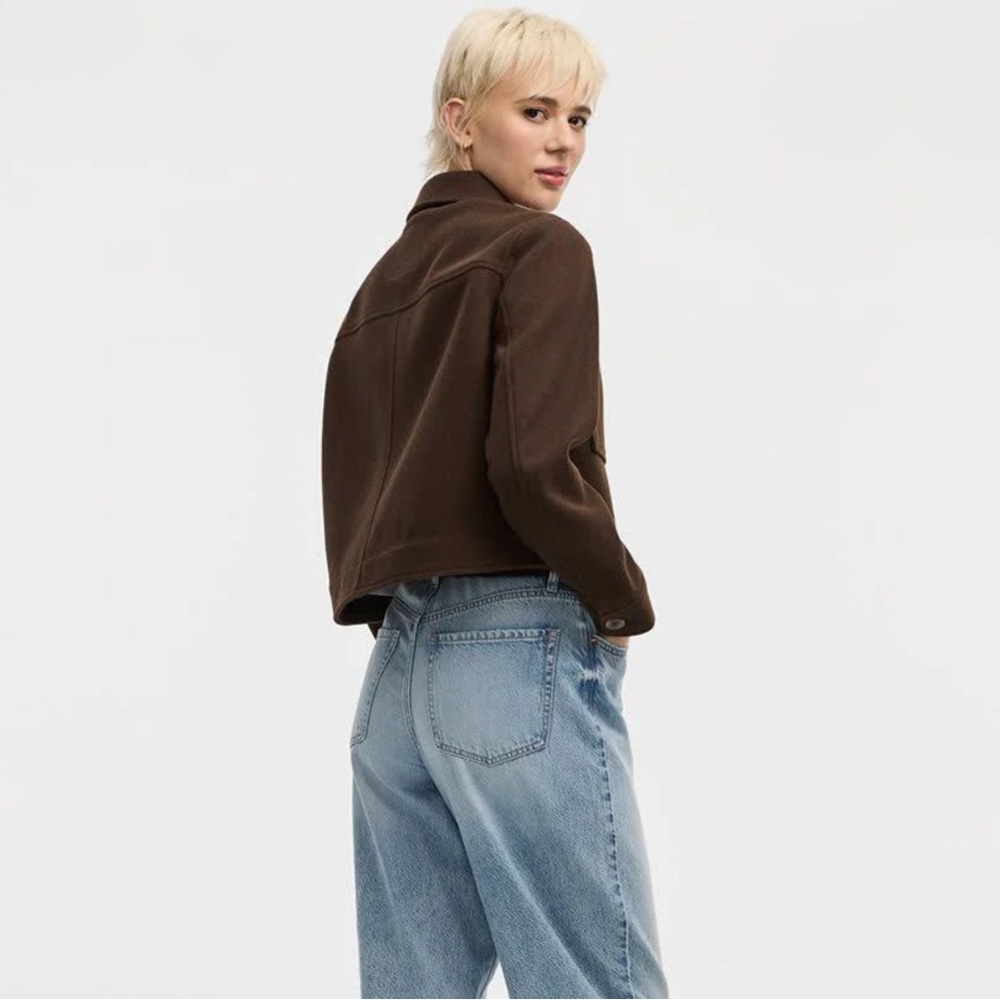 Shacket - size large - Picture 2 of 3